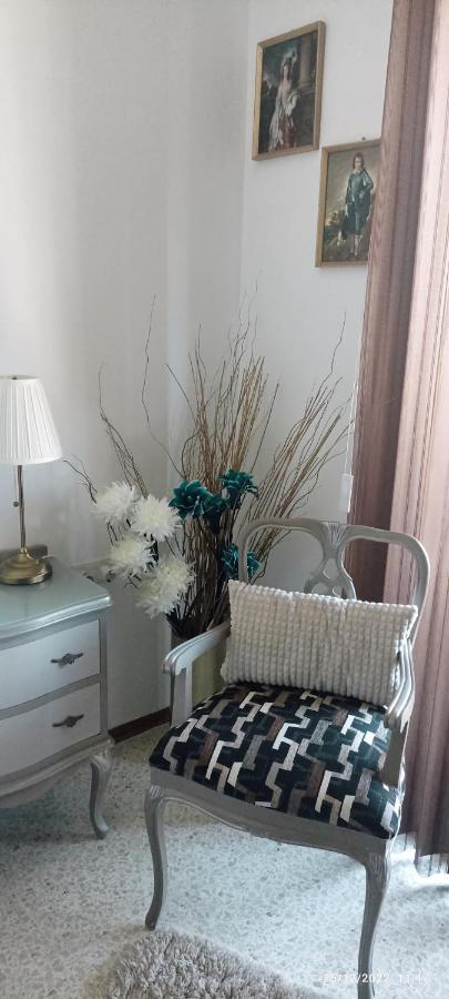 Close To Airport, Double Bedroom, Sofa-Bed, Private Bathroom For Adults And Children Aged 10 And Over Only Gudja Buitenkant foto